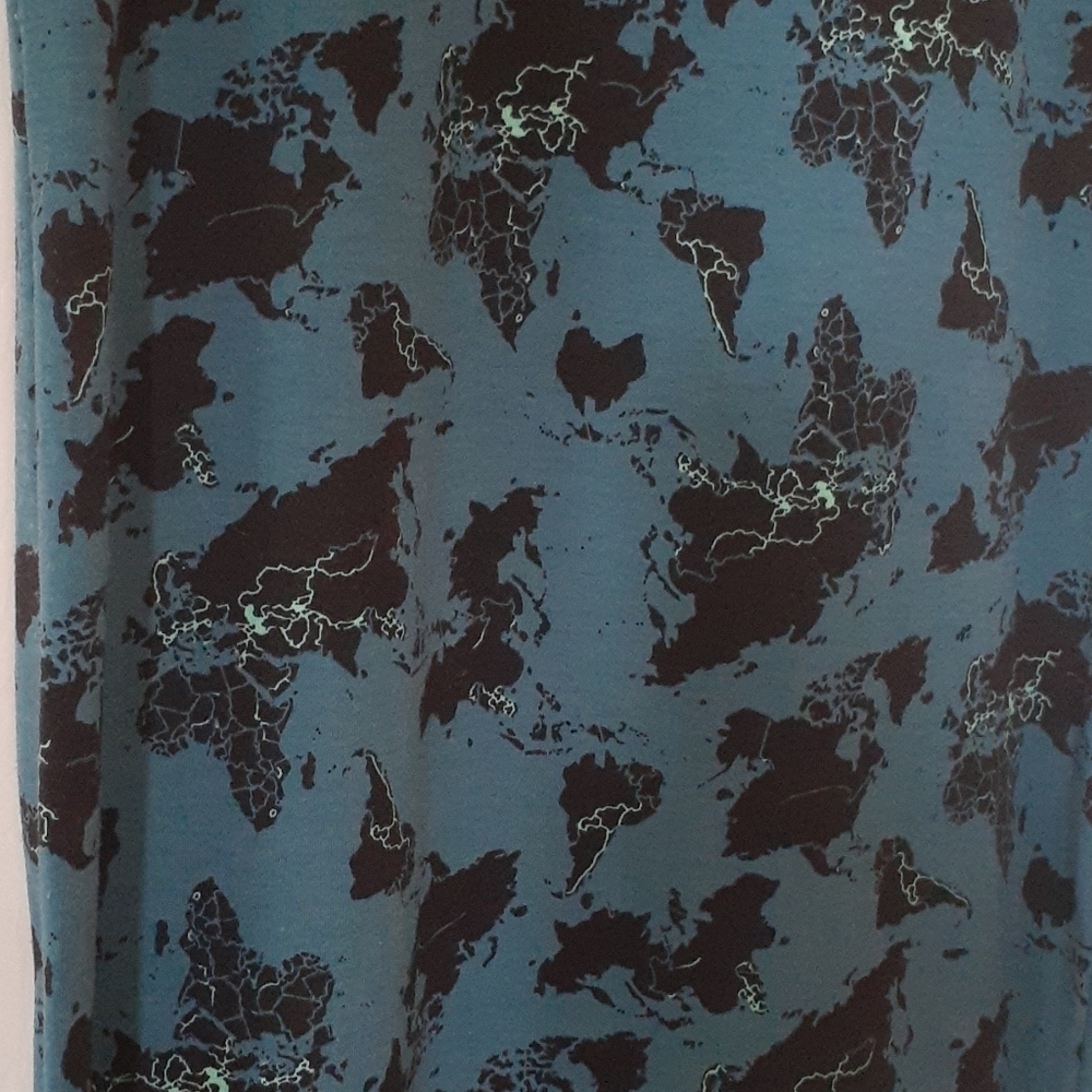 LulaRoe Julia - Picture 4 of 5